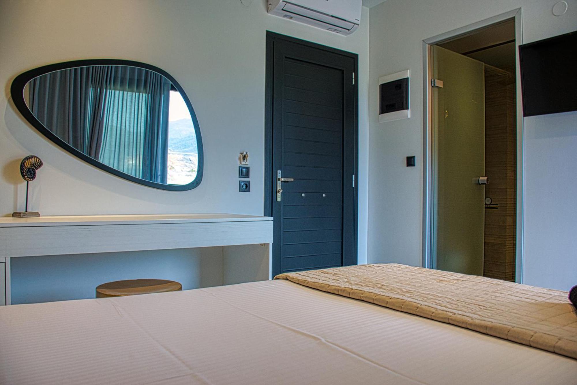 Onar Sarti Luxury Living Quarto foto